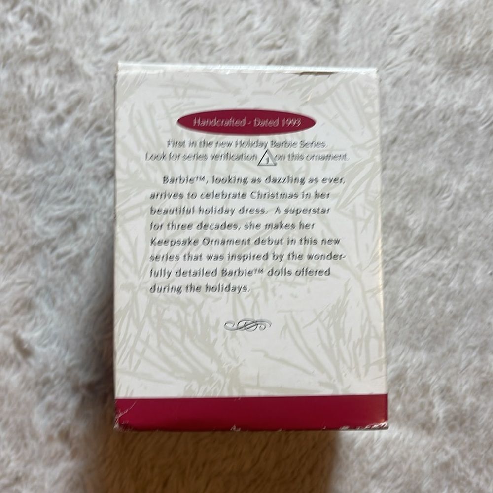 Barbie Collector's Series Red Ornament 1993 - Picture 3 of 5
